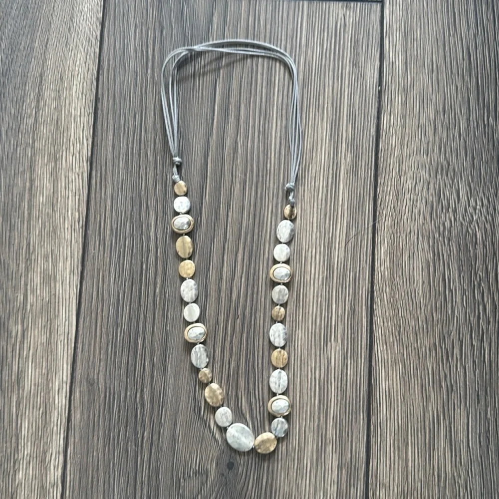 Elegant mixed metal Gold and Silver adjustable Necklace
